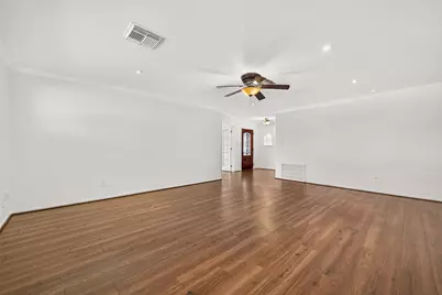 11310 Gaymoor Drive, Houston, TX 77035 - Photo 18