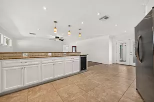 11310 Gaymoor Dr, Houston, TX 77035 - Photo 16
