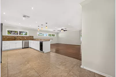 11310 Gaymoor Drive, Houston, TX 77035 - Photo 12