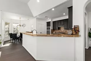 14910 Lake Woodbridge Ct, Sugar Land, TX 77498 - Photo 14