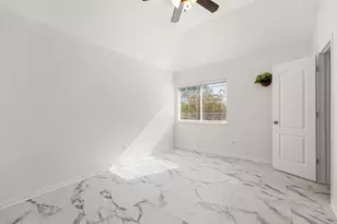 14910 Lake Woodbridge Ct, Sugar Land, TX 77498 - Photo 32