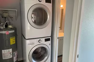 3220 69th St, Galveston, TX 77551 - Photo 6