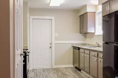 16738 Barcelona Drive, Friendswood, TX 77546 - Photo 12