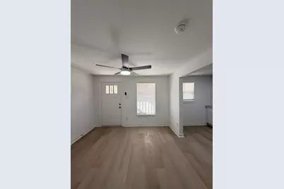 201 Lowery Street #2, Port Lavaca, TX 77979 - Photo 6