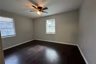 9505 Everglade Dr, Houston, TX 77078 - Photo 10