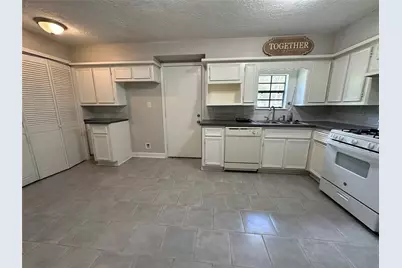 9505 Everglade Drive, Houston, TX 77078 - Photo 6