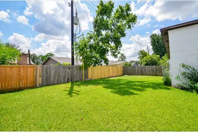 7307 Addicks Clodine Road, Houston, TX 77083 - Photo 32