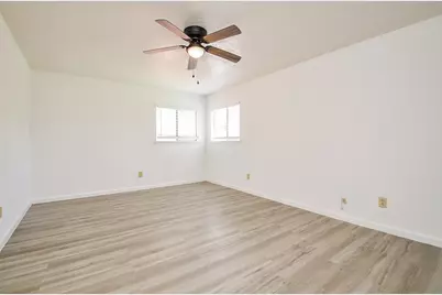 7307 Addicks Clodine Road, Houston, TX 77083 - Photo 14