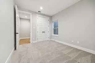 812 Thornton St, Houston, TX 77018 - Photo 10