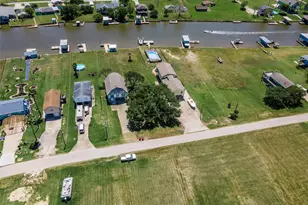 1981 County Rd 291, Sargent, TX 77414 - Photo 32