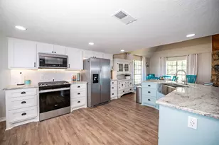 1981 County Rd 291, Sargent, TX 77414 - Photo 8