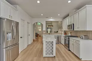 27 Medley Ln, The Woodlands, TX 77382 - Photo 22