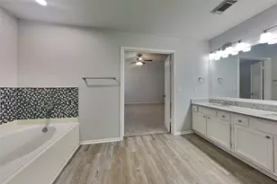 4012 Cedarwood Dr, Pearland, TX 77584 - Photo 8