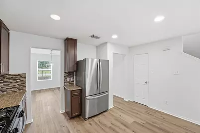 16417 Olive Sparrow Drive, Conroe, TX 77385 - Photo 8