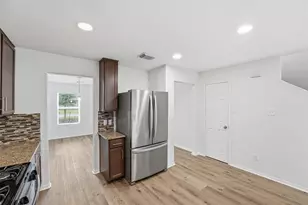 16417 Olive Sparrow Dr, Conroe, TX 77385 - Photo 8