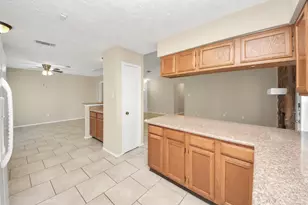 14718 Windfern Forest Dr, Houston, TX 77040 - Photo 8