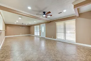 9922 Carmalee St, Houston, TX 77075 - Photo 8