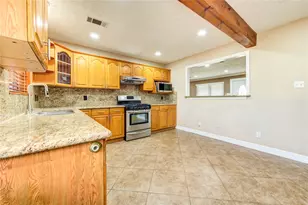 9922 Carmalee St, Houston, TX 77075 - Photo 22