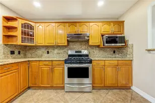 9922 Carmalee St, Houston, TX 77075 - Photo 24
