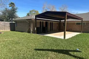 11410 Ashcroft Dr, Houston, TX 77035 - Photo 24
