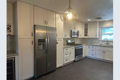 11410 Ashcroft Drive, Houston, TX 77035 - Photo 10