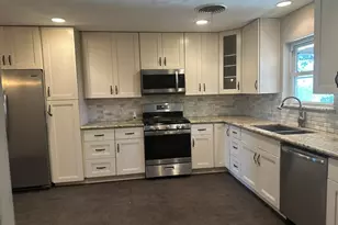 11410 Ashcroft Dr, Houston, TX 77035 - Photo 12