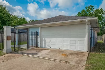 3930 Daphne Street, Houston, TX 77021 - Photo 6