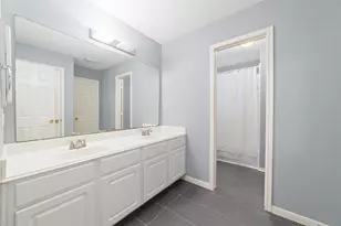 18202 Grove Brook Ln, Cypress, TX 77429 - Photo 22