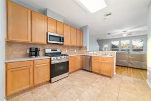 18202 Grove Brook Ln, Cypress, TX 77429 - Photo 6