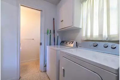 5238 Loch Lomond Drive, Houston, TX 77096 - Photo 20