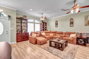 714 Moore St, Richwood, TX 77566 - Photo 4
