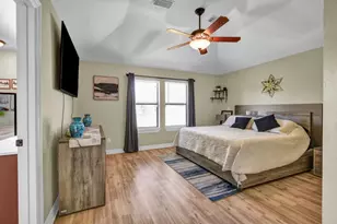 714 Moore St, Richwood, TX 77566 - Photo 14