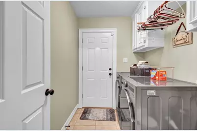 714 Moore Street, Richwood, TX 77566 - Photo 10