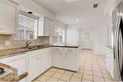 14506 Carolcrest Drive, Houston, TX 77079 - Photo 4