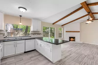 12106 Gray Oak Place, The Woodlands, TX 77380 - Photo 10