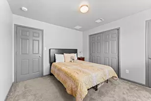 16918 Lake Willowby Ln, Houston, TX 77044 - Photo 18