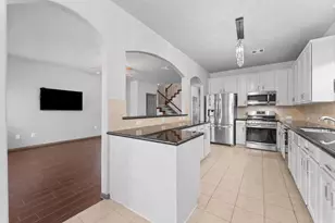 16918 Lake Willowby Ln, Houston, TX 77044 - Photo 10