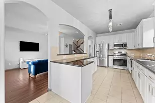 16918 Lake Willowby Ln, Houston, TX 77044 - Photo 10