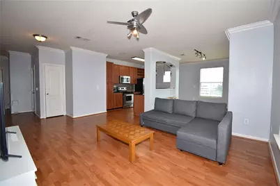 1711 Old Spanish Trail #405, Houston, TX 77054 - Photo 8