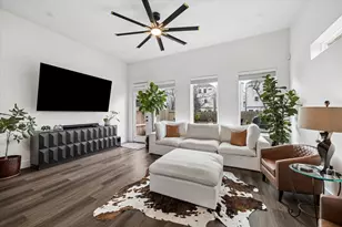 5318 Wunder Ln, Houston, TX 77091 - Photo 1