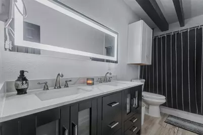 4815 Edfield Street, Houston, TX 77033 - Photo 16