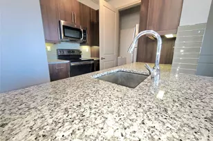 1800 St Joseph Pkwy, Houston, TX 77003 - Photo 1