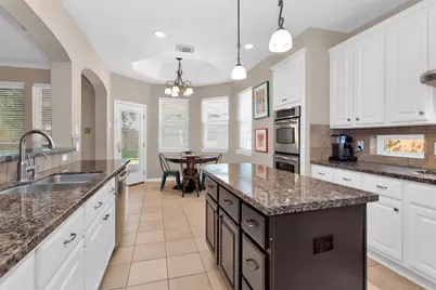 138 S Evangeline Oaks Circle, The Woodlands, TX 77384 - Photo 16