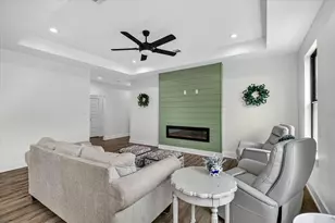 502 S Carroll St, La Porte, TX 77571 - Photo 6