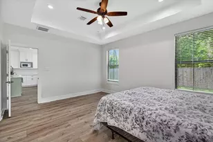 502 S Carroll St, La Porte, TX 77571 - Photo 14