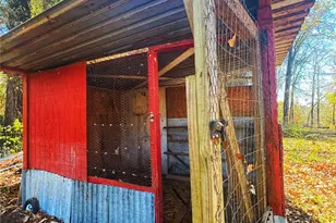 1405 May Dr, Onalaska, TX 77360 - Photo 20