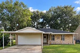 3130 Balzar Dr, Dickinson, TX 77539 - Photo 2