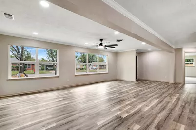 1914 Monroe Drive, Pasadena, TX 77502 - Photo 12