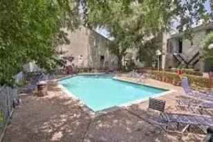 6500 E Sands Point Dr, Houston, TX 77074 - Photo 12
