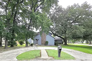 560 Brandon Rd, Conroe, TX 77302 - Photo 1